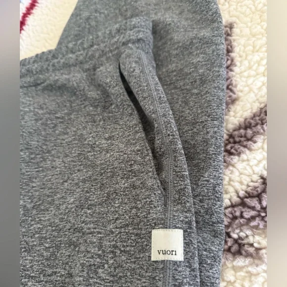 Vuori Women’s Performance Jogger Size Medium Gray Heather - Picture 11 of 12
